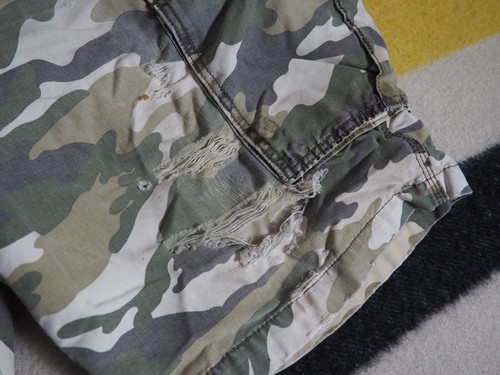 VTG Y2k 2000s Carhartt Grunge Distress Camo Cargo 38W Logo Work Skate Shorts Men - Picture 8 of 9
