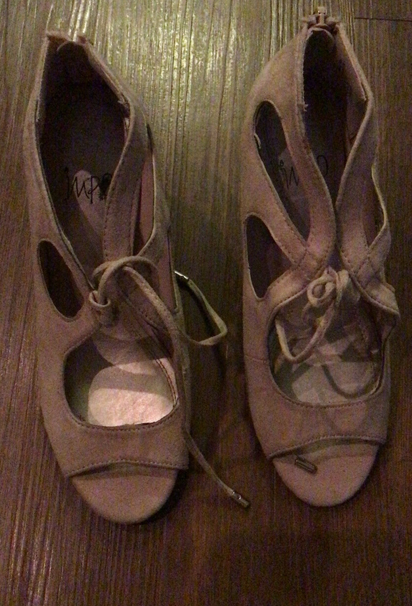 Picture 3 of 6