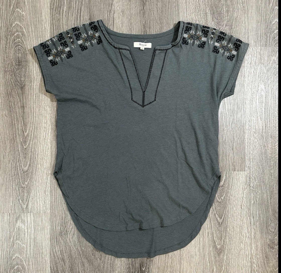 Madewell Tee Shirt Womens XS Embroidered Pattern SplitNeck Gray Top Cotton Linen