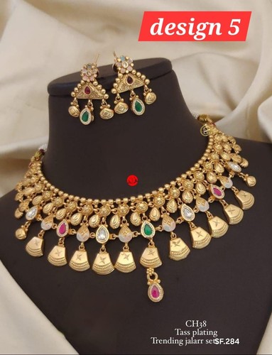 Gold tone chokar set indian traditional diwali rakhi gold necklace chokar set - Picture 5 of 10