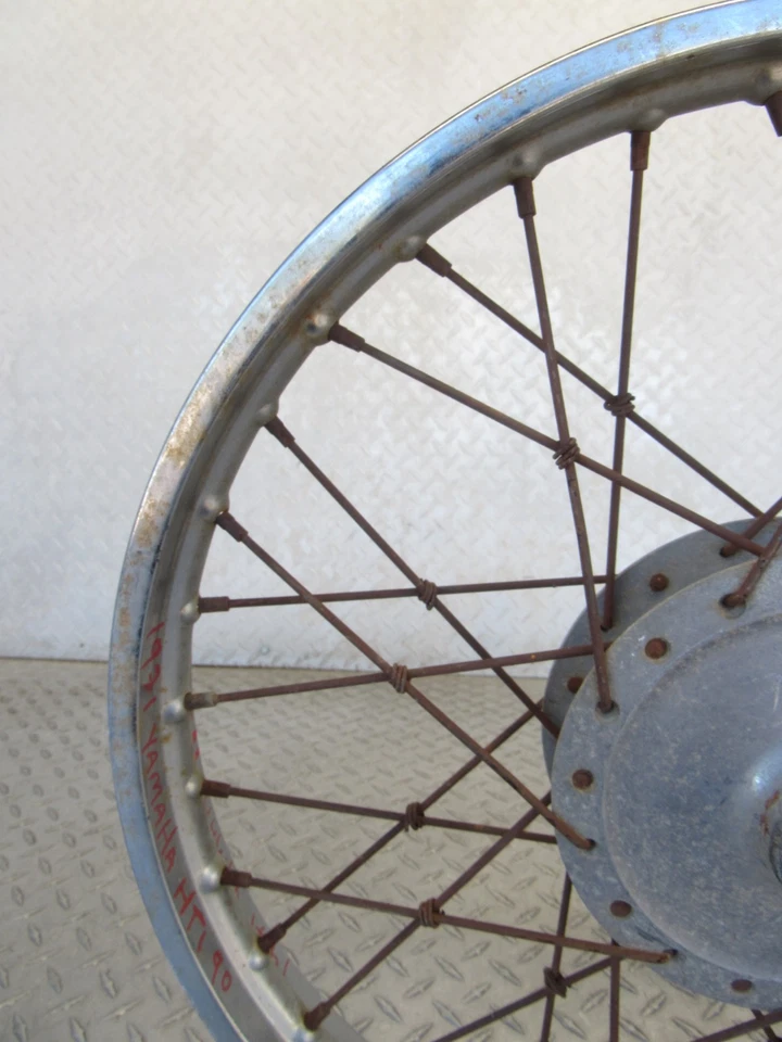 Yamaha HT1 HT 1 90 1971 71 llanta delantera Foto 2 de 4