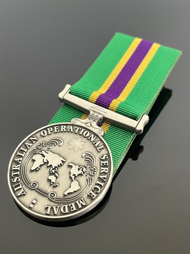Australian Operational Service Medal + Ribbon Bar - Civilian Service | Replica | - Bild 1 von 3