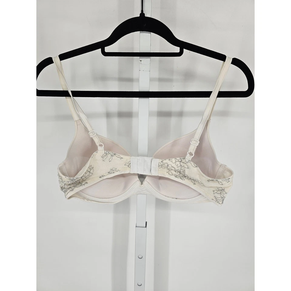 Simply Vera Wang Womens Sz 36D Classic T Shirt Bra White w/ Gray Floral Lace - Image 3 of 4