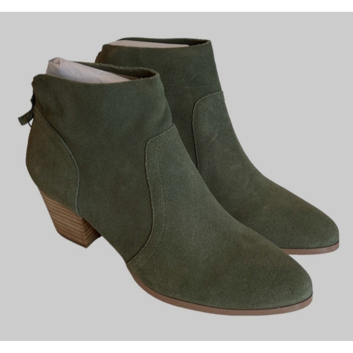 Violet & Red Women's Cupid Bootie Olive Suede Leather Block Heel Size 9.5 NWOB