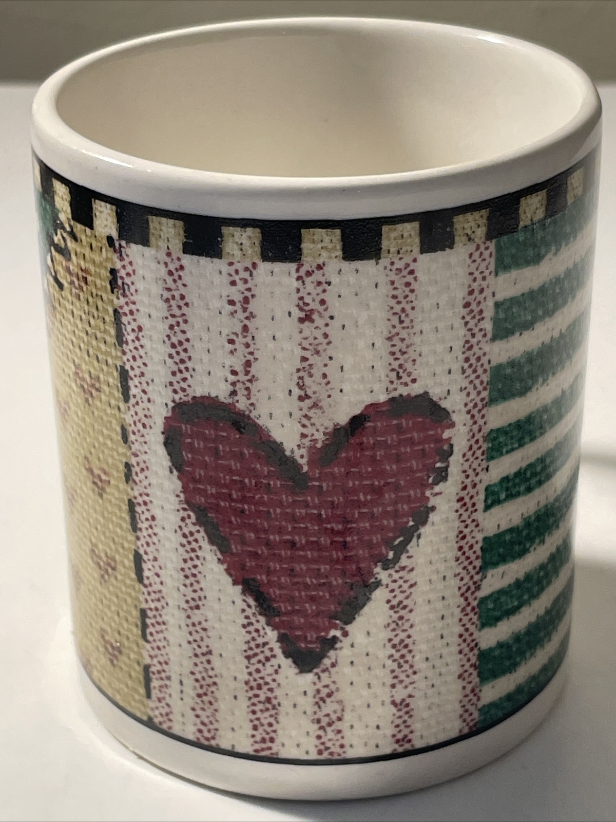 Home Trends Quilted Design Mug 3-1/4”X 4”