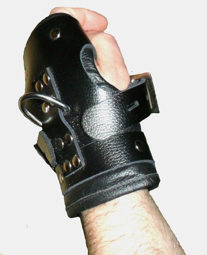 HEAVY DUTY REAL LEATHER BONDAGE WRIST SUSPENSION CUFFS - Picture 2 of 3