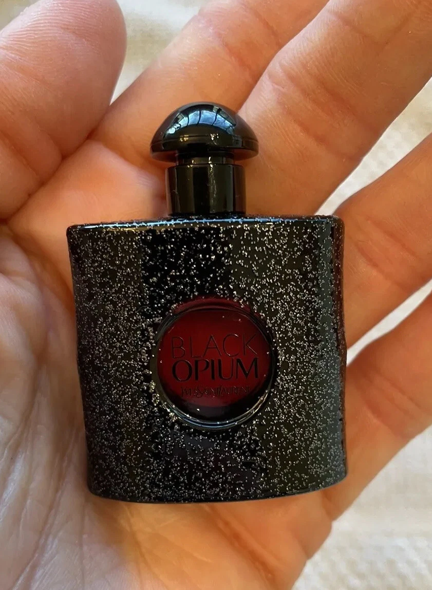 Black Opium Eau de Parfum - Yves Saint Laurent