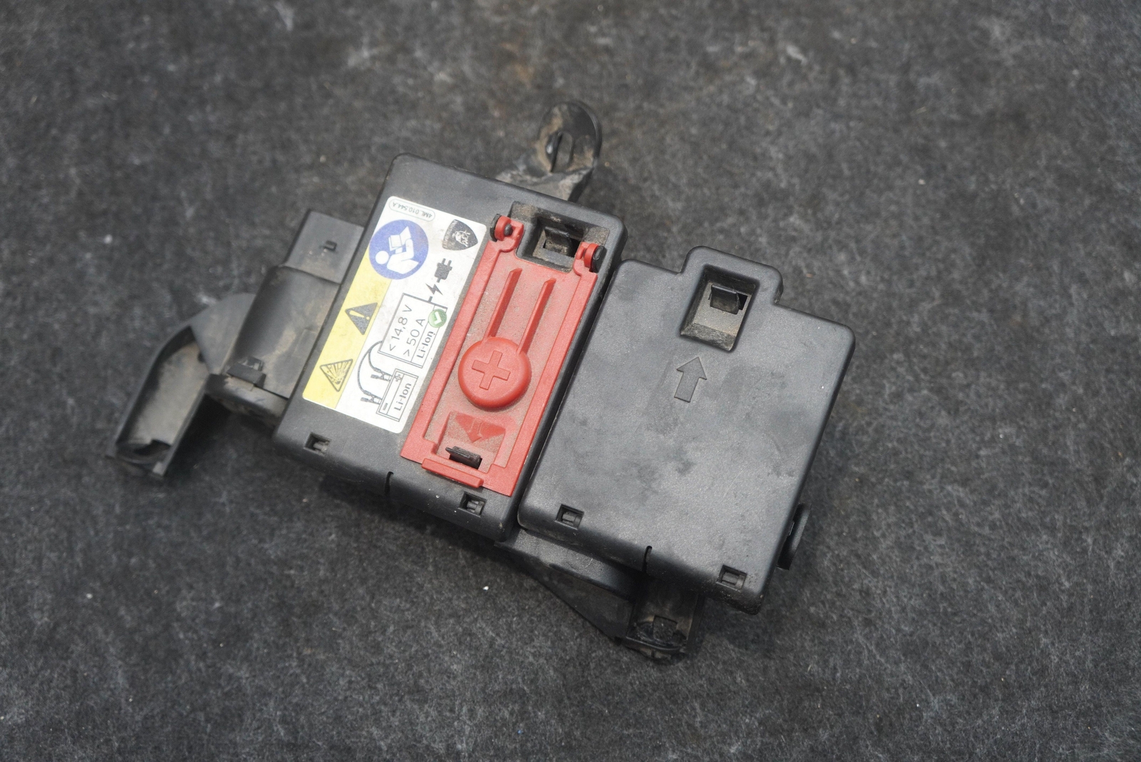 Battery Potential Distributor Fuse Box Block 4M0941823A Lamborghini Urus 2019