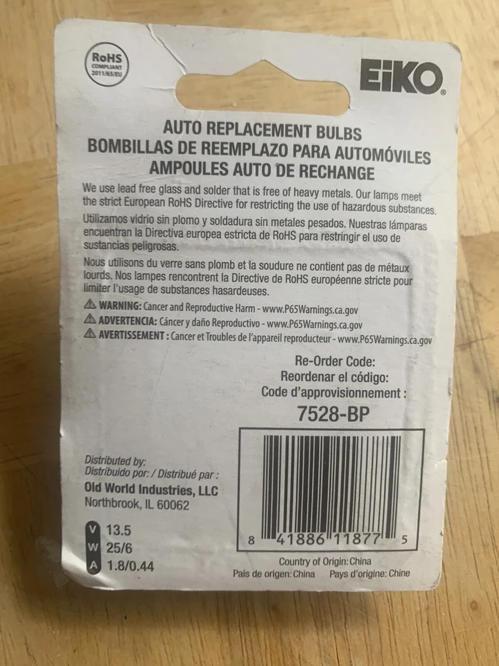 Bombilla de freno - Lámpara estándar Eiko 7528. Dos paquetes de dos. Total de 4 bombillas. Foto 3 de 3