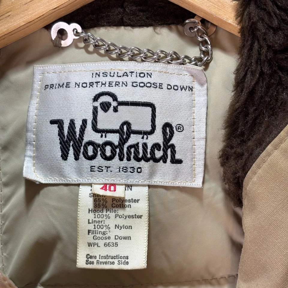 Parka de Colección Woolrich Para Hombre Plumón de Ganso Tostado Chaqueta Utilitaria con Capucha Talla 40 (L) Gorpcore Foto 2 de 4