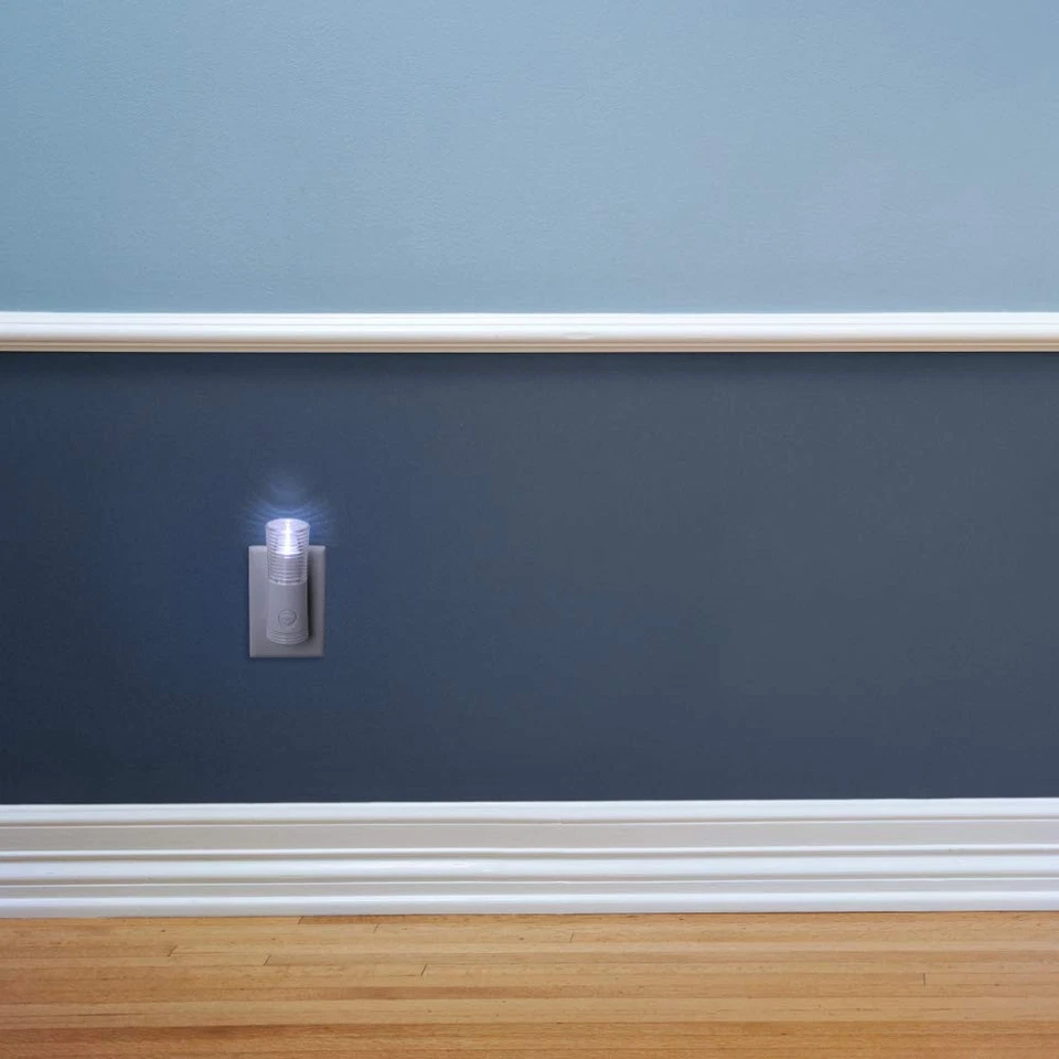 Feit Electric 5000K LED Night Light Bulb 4 Pack Energy Saving 30 Lumens - Image 3 of 4