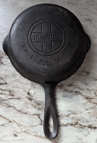 Griswold No 4 Large Block logo Cast Iron Skillet Pan Erie PA 702