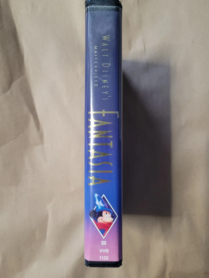 Walt Disney's Masterpiece Fantasia (VHS, 1991) Coleccionable Foto 2 de 3