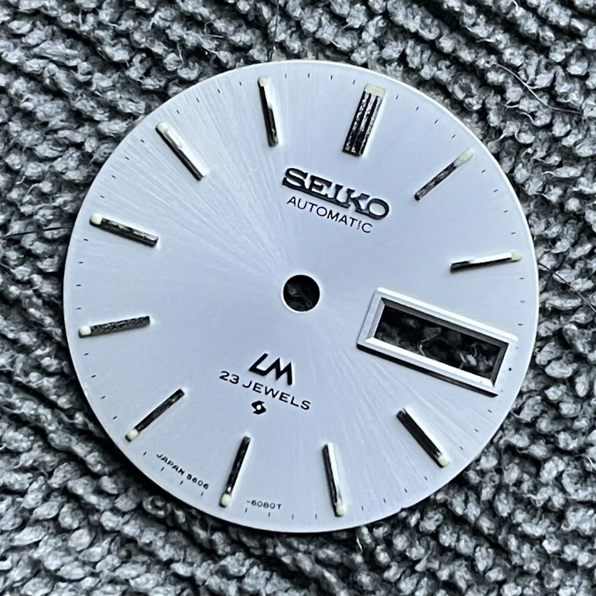 Seiko 5606 hotsell movement