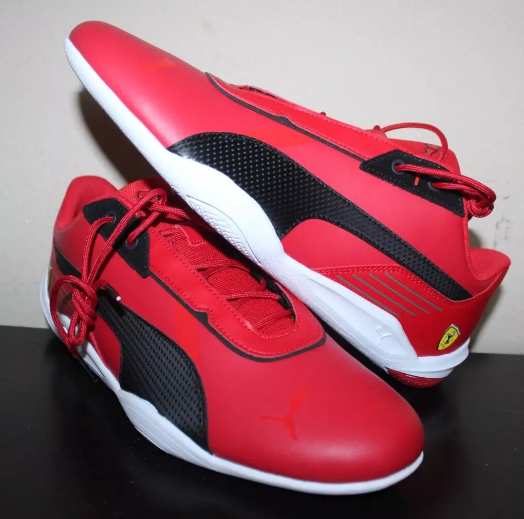 Like New Mens Puma Ferrari Running Shoes Size 12