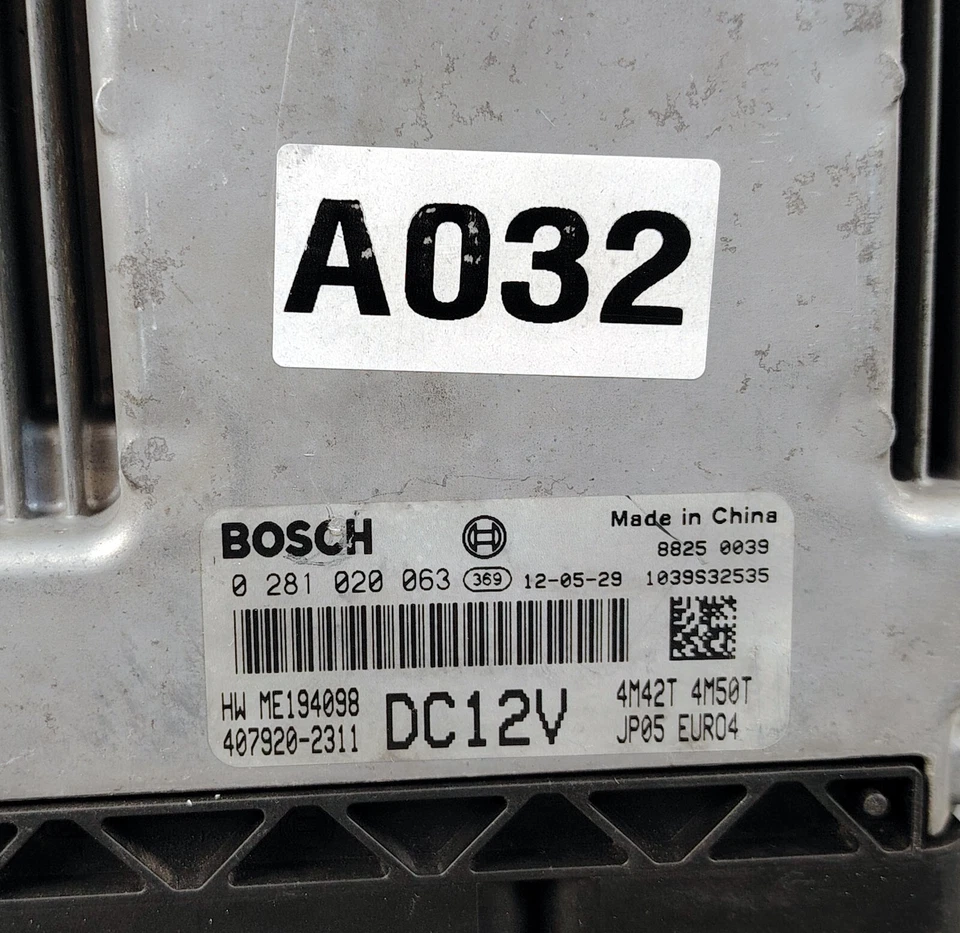 Mitsubishi Fuso Canter 3.0 Engine ECU 4M50T 4M42T 0281020063 ME194098 4079202311 - Image 2 of 4