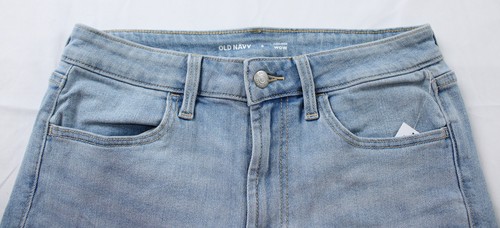 Old Navy Women's High-Waisted Wow Jean Shorts -3 in Inseam CD4 Nova Size 6 NWT - Picture 2 of 3