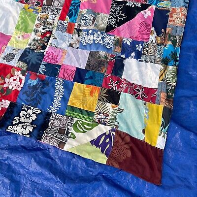 Vintage Hawaiian Patchwork Quilt Blanket Colorful Pictorial Vintage Hawaiian Patchwork Quilt Blanket Colorful Pictorial