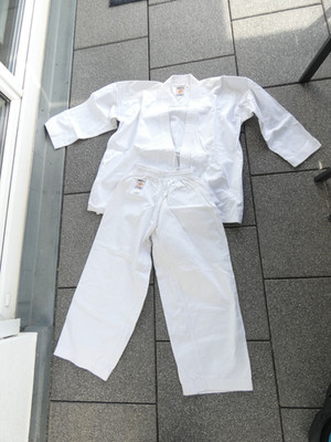 Karate Anzug 150 Europa -GI DC Sport -wie neu-