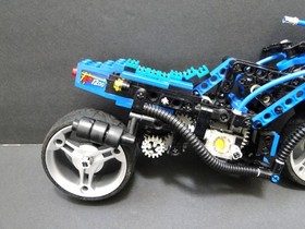 LEGO Technic: Motorbike #8430 (NOT COMPLETE)