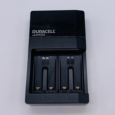 Genuine Duracell is1000 CEF14NA4 NiMH Class 2 Battery Charger AA / AAA Plug-in