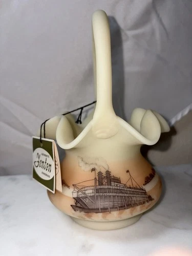 New ListingRare Vintage Fenton Steamboat Ship Ruffled Basket *Marilyn Wagner* Tags