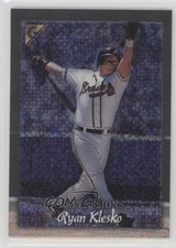 1998 Topps Gallery Impressions Ryan Klesko #137 1f0