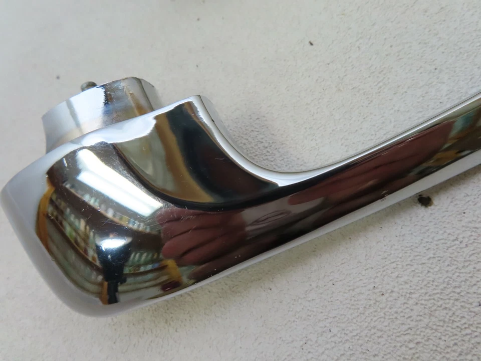 Nuevo de Lote Antiguo 1969-1975 International Harvester Travelall Manija de Puerta de Granero Trasera Oscilante Foto 3 de 4