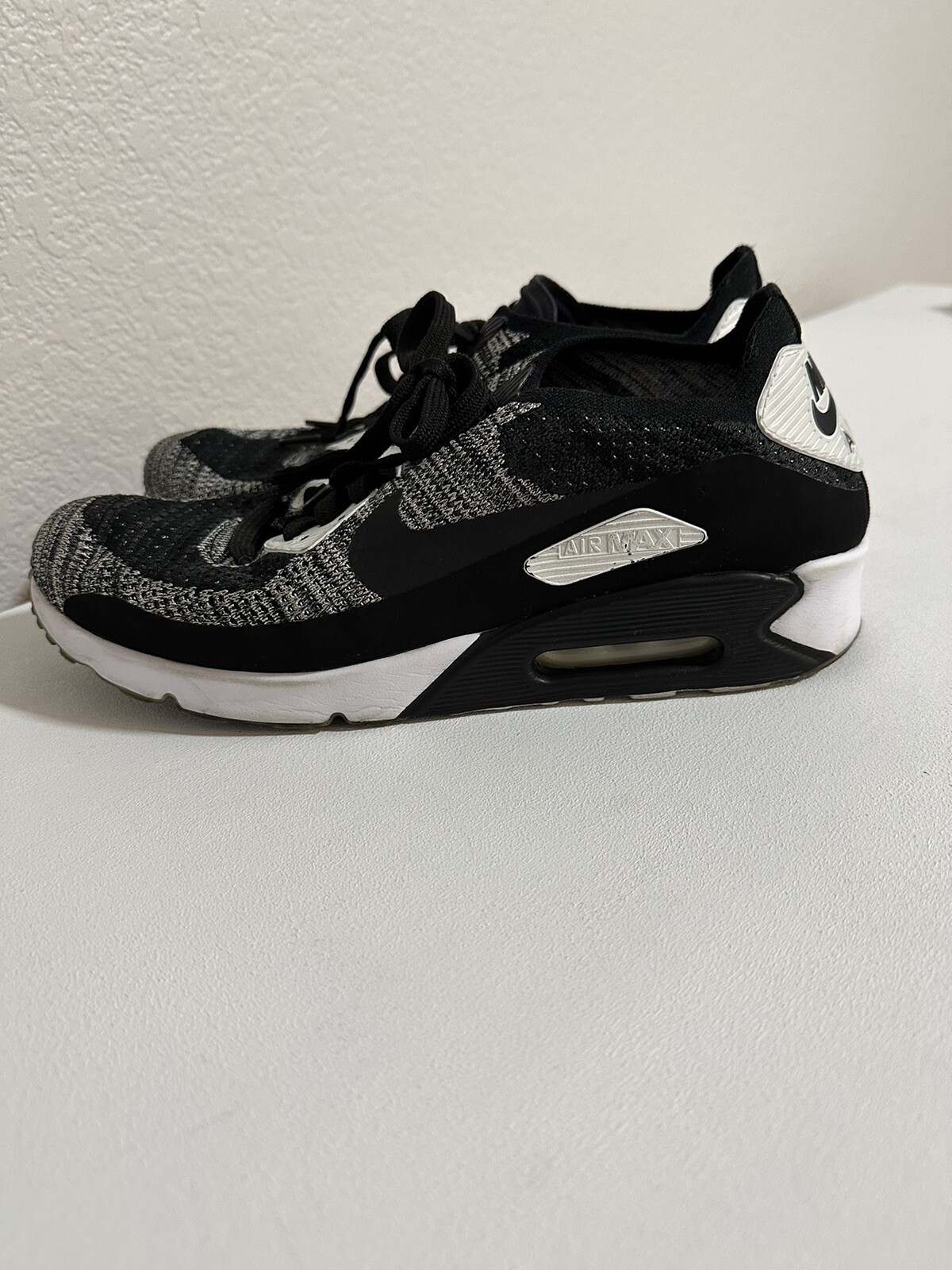 air max 90 flyknit black and white