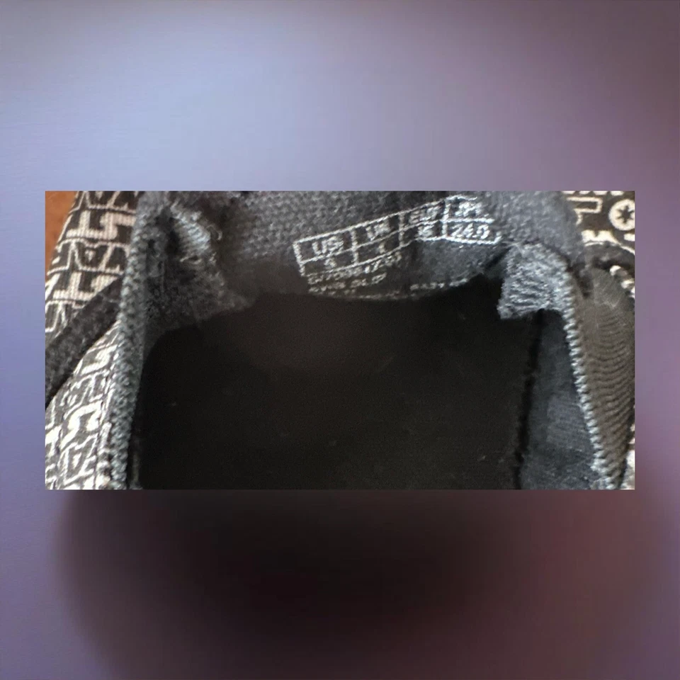 GAP Star Wars Kids молодежи размер 5 поскользнуться на кроссовки обувь черный белый Ex состоянии - Изображение 3 из 4