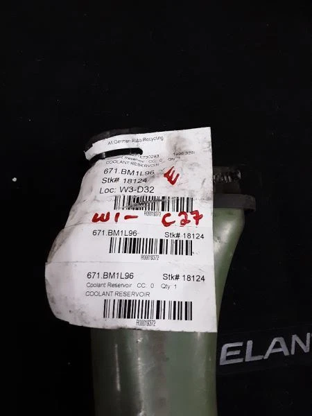 BMW 328I 1996 depósito de refrigerante Foto 3 de 4