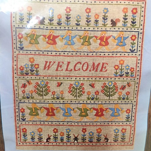 Vogart Crafts Crewel Creative Stitchery Kit Embroidery Sampler