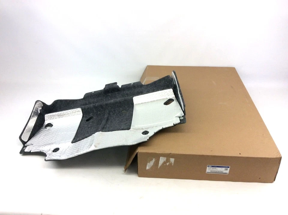 Placa de protección contra salpicaduras y calor debajo de la carrocería Ford F-150 Expedition nueva OEM FL1Z-5D032-B Foto 2 de 4