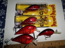 3 Crankbait Strike King KVD 1.5  One pro model & 2 Square bill lures RED