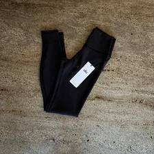 NWT Alo Yoga WARM Airlift High-Waist Legging Size Xsmall Black