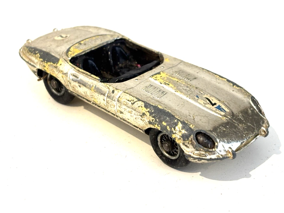 Corgi Toys 312 1964 tipo E Jaguar dorado 1,43 diecast clásico A7 Foto 3 de 4