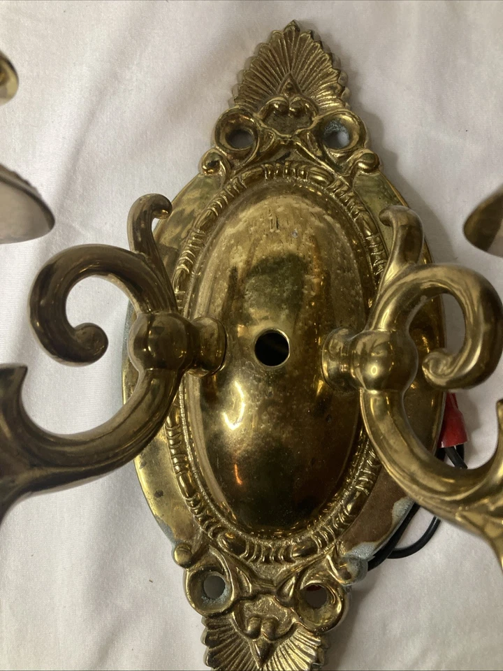 Aplique de luz vintage de latón macizo estilo federal Foto 4 de 4