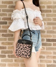 Kate Spade Daisy Vanity Crossbody Graphic Leopard Leather Top Handle Case Black