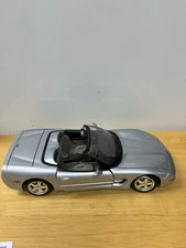 Burago 1997 Chevrolet Corvette C5 Convertible Silver 1:18 Diecast MADE IN ITALY