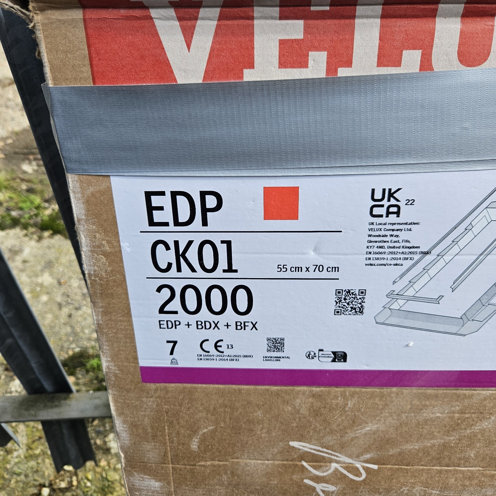 Velux Roof Window GGLCK012070 with Flashing Kit EDPCK012000 eBay