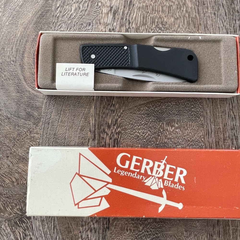 Gerber Chekered LST 6009 knife with signature and a message from Pete Gerber