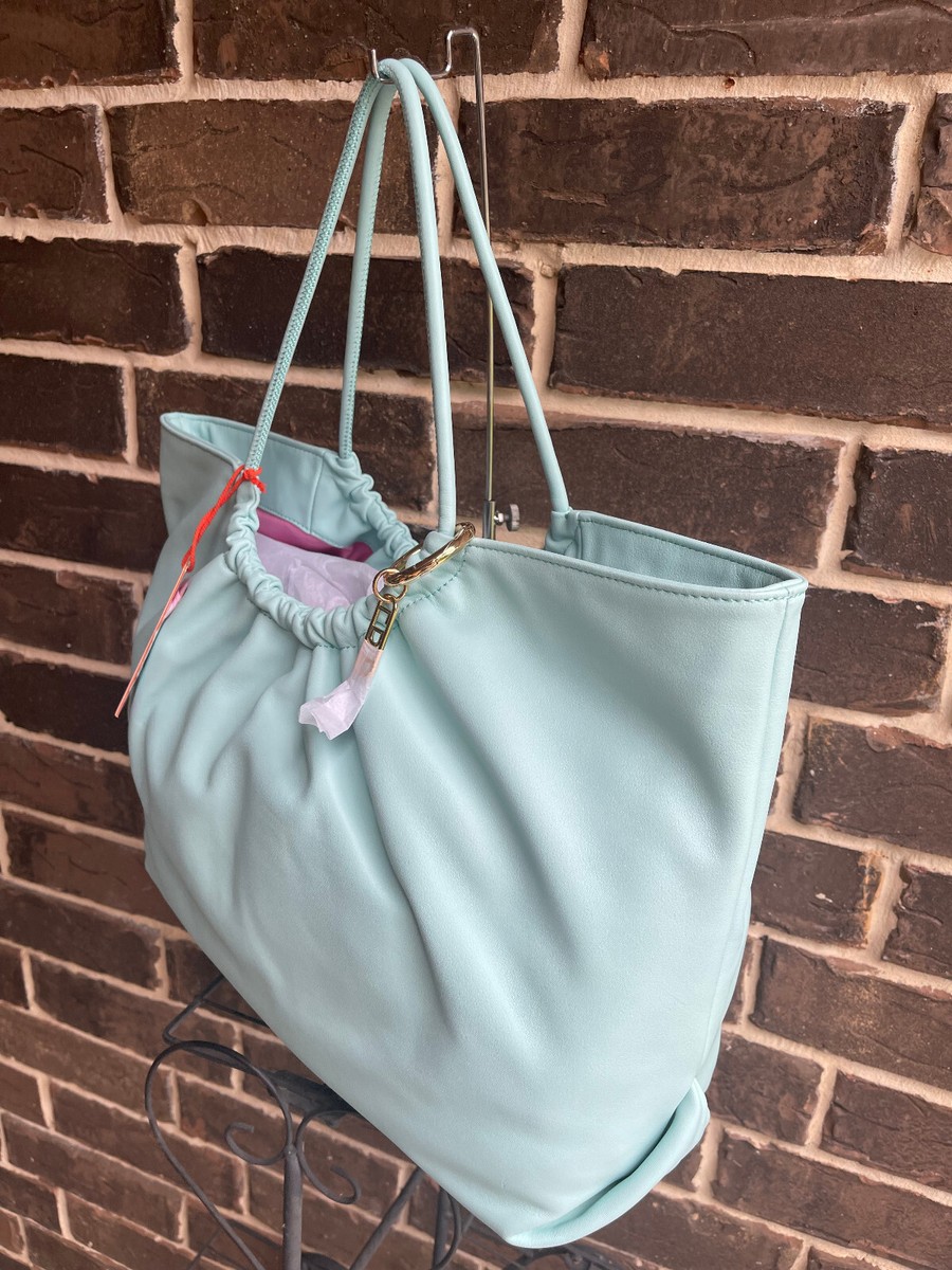 LEATHER TOTE WIDE NAPPA LIGHT BLUE LEATHER TOTE WIDE NAPPA LIGHT BLUE