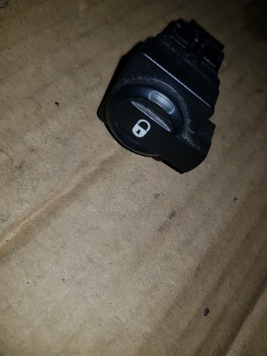 Citroen C4 88KW Ez.25.08.2009 Zentralverriegelungschalter Schalter 96476626XT