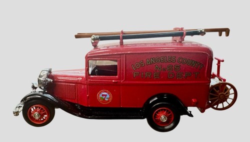 Fourgon V8 1934 Pompiers Los Angeles 1:43 Made in France - Picture 2 of 5