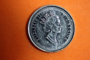 2001 - P CANADA 5 CENTS COIN! #N01045