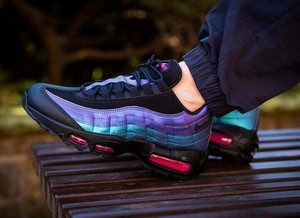 nike air max 95 prm throwback future
