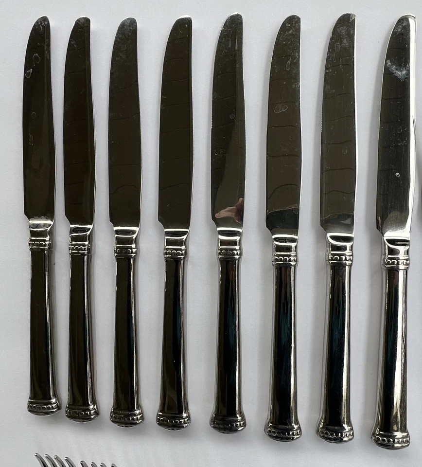 Cuchillos Towle Classic Bead Inoxidable 34 Piezas Tenedores Cucharaditas Ensalada 18/10 Foto 2 de 4