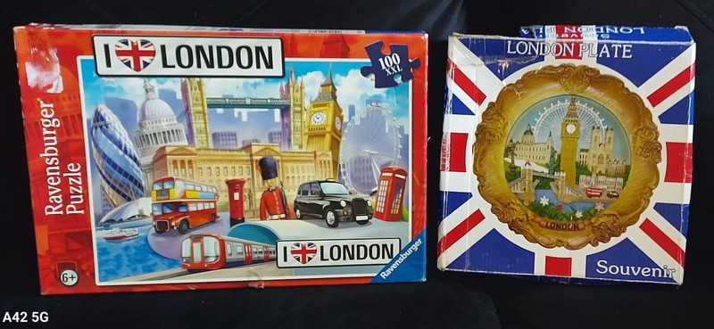 London, England Souvenir Jigsaw and Ceramic Plate
