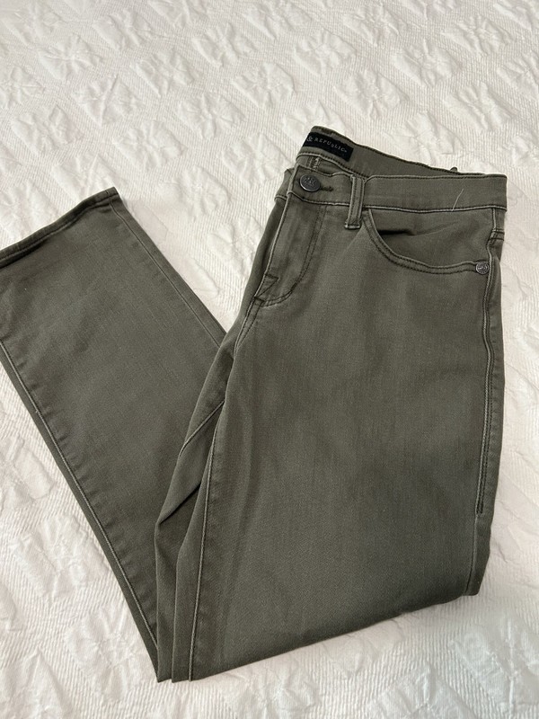 Rock & Republic Women’s Green Kendall Jeans Size 10 (R210787)