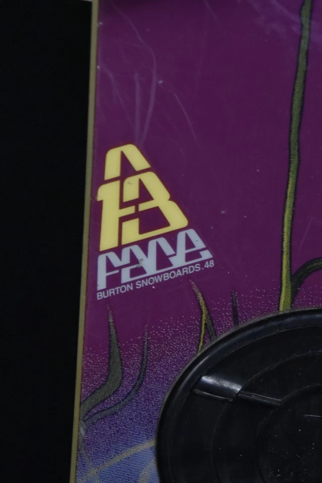 BURTON A3 SNOWBOARD TAMAÑO 148 CM CON FIJACIONES BURTON MEDIANAS Foto 2 de 3